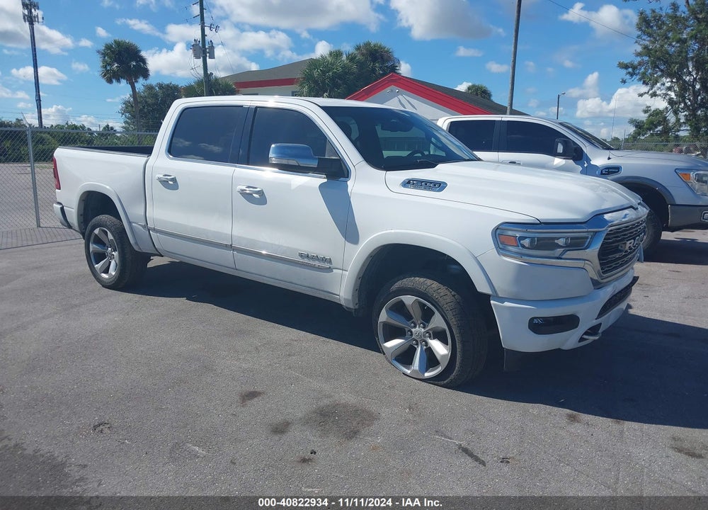 2020 RAM 1500 LIMITED 4X4 5'7 BOX VIN: 1C6SRFHT3LN414341
