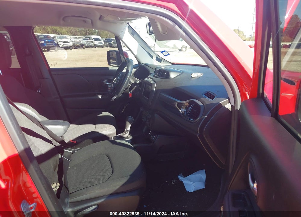 2018 JEEP RENEGADE ALTITUDE FWD VIN: ZACCJABB0JPG90195