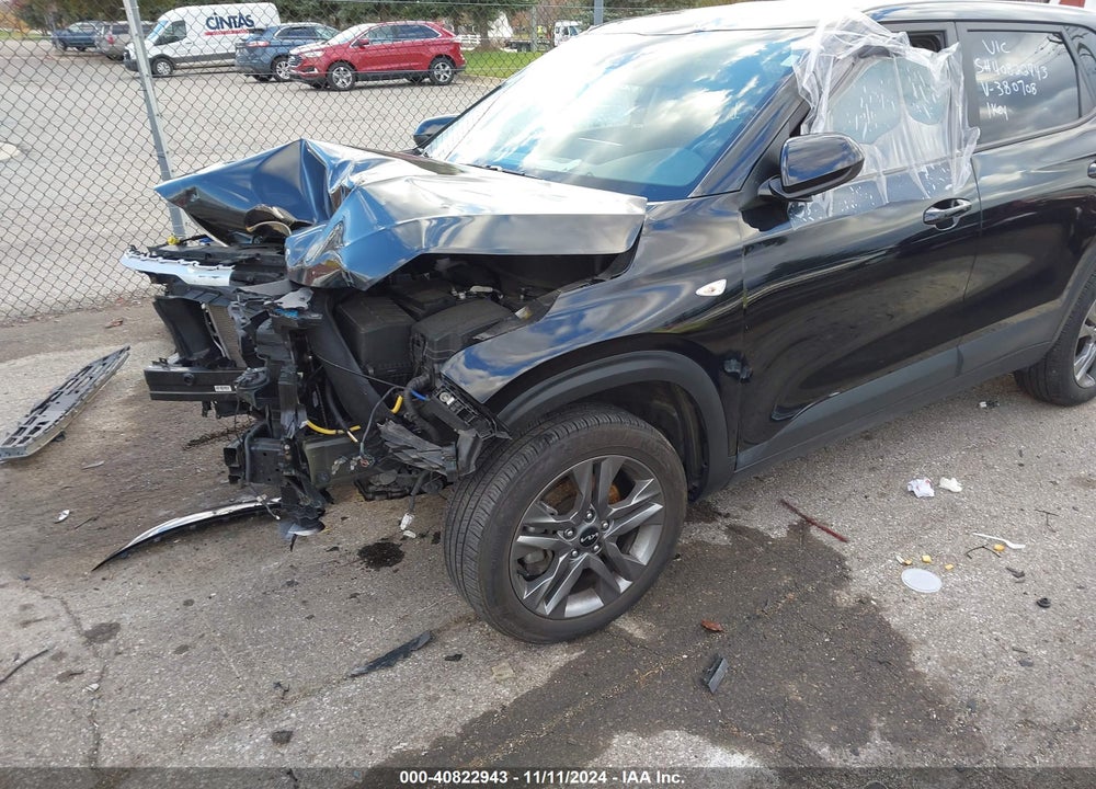 2023 KIA SELTOS LX VIN: KNDEPCAA7P7380708