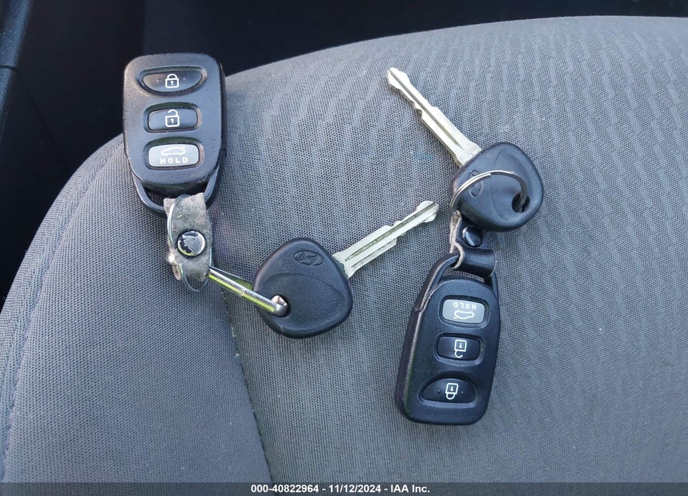 2014 HYUNDAI ELANTRA SE VIN: 5NPDH4AE9EH538489