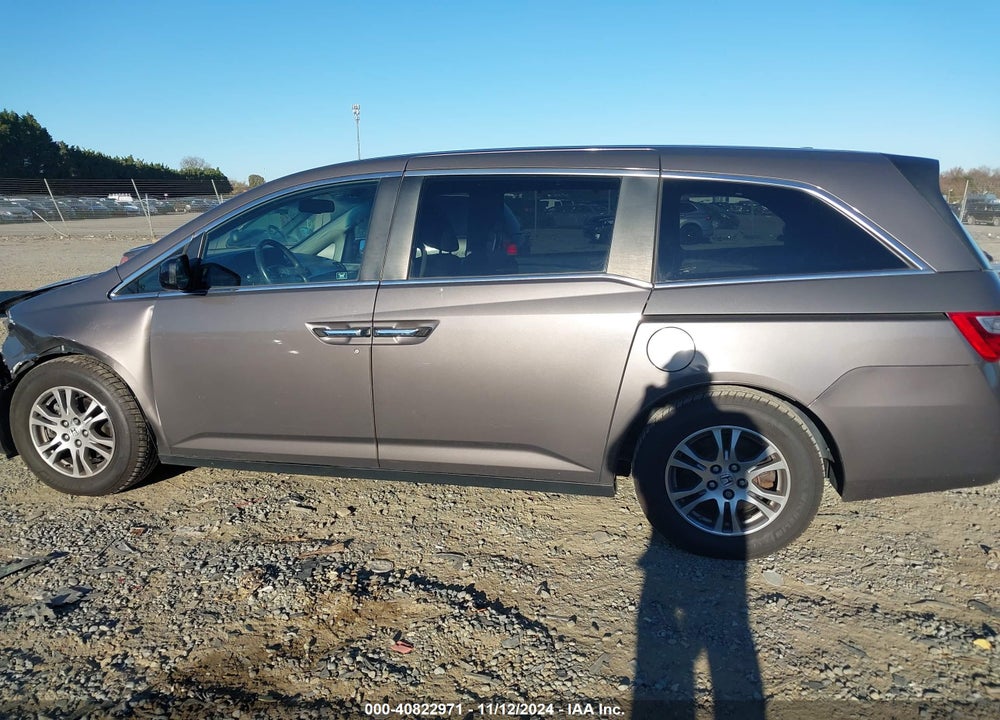 2011 HONDA ODYSSEY EX-L VIN: 5FNRL5H68BB079829
