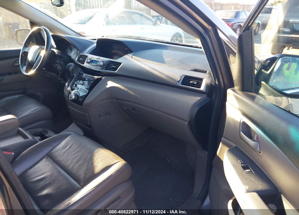 2011 HONDA ODYSSEY EX-L VIN: 5FNRL5H68BB079829