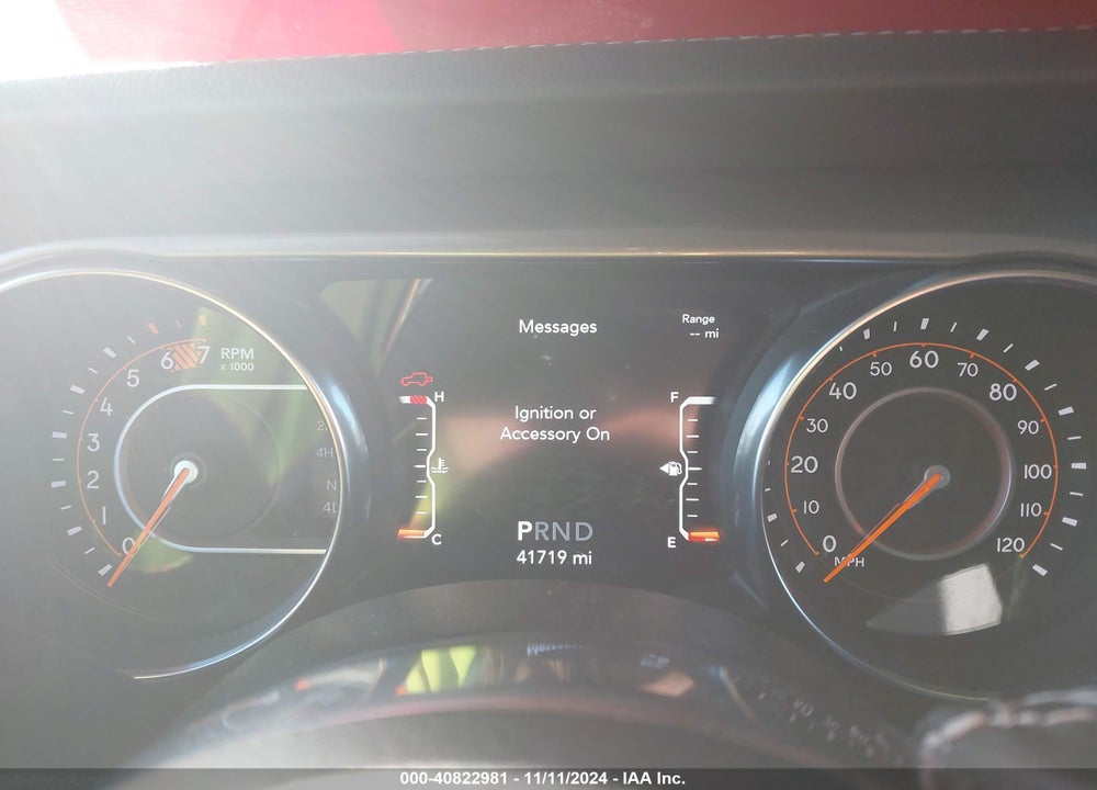 2019 JEEP WRANGLER UNLIMITED SAHARA 4X4 VIN: 1C4HJXEN4KW686850