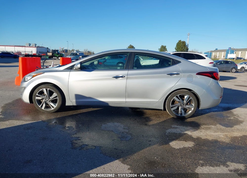 2014 HYUNDAI ELANTRA VIN: 5NPDH4AEXEH512838