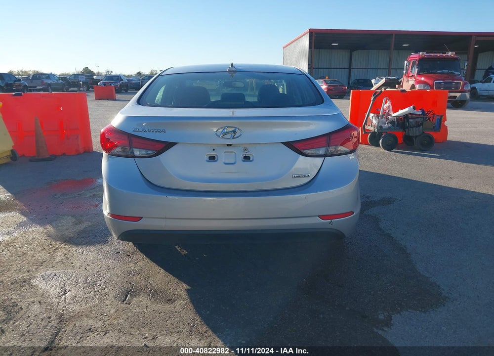 2014 HYUNDAI ELANTRA VIN: 5NPDH4AEXEH512838