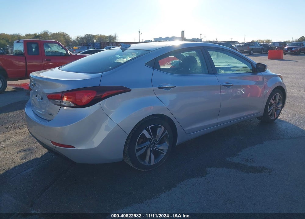 2014 HYUNDAI ELANTRA VIN: 5NPDH4AEXEH512838