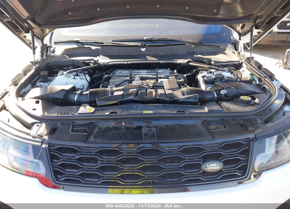 2018 LAND ROVER RANGE ROVER SPORT SVR VIN: SALWZ2SE3JA805158