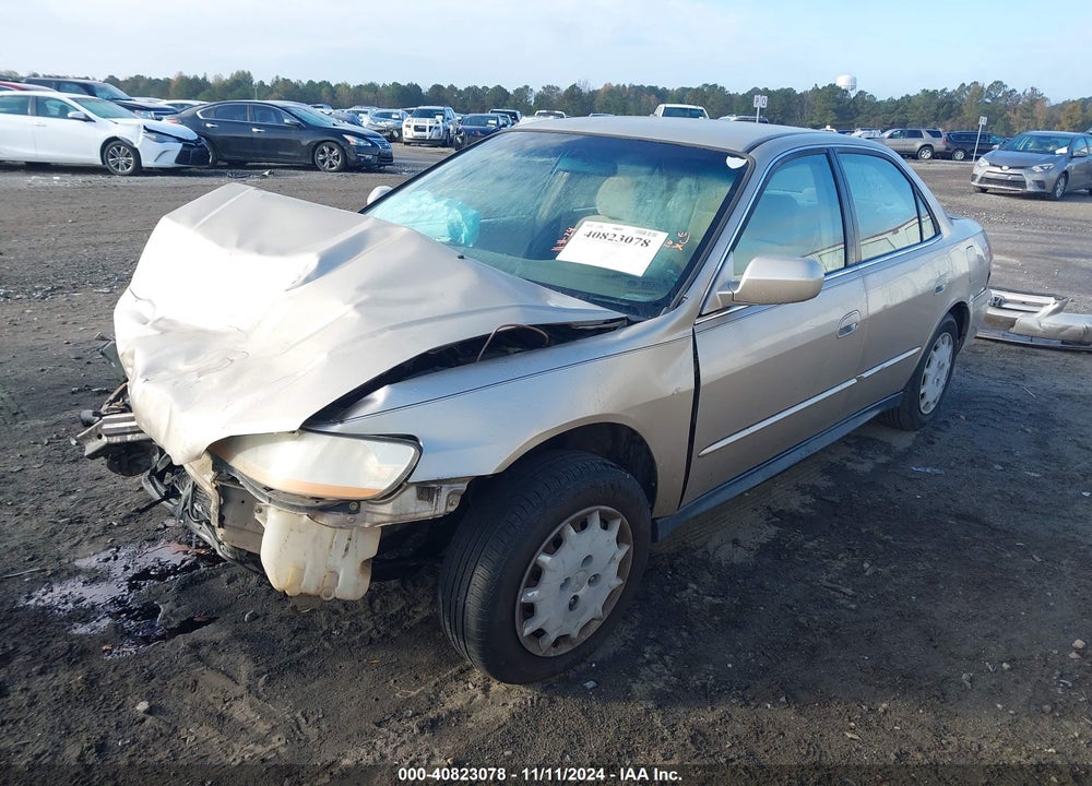 2001 HONDA ACCORD 2.3 LX VIN: 1HGCG56471A018833