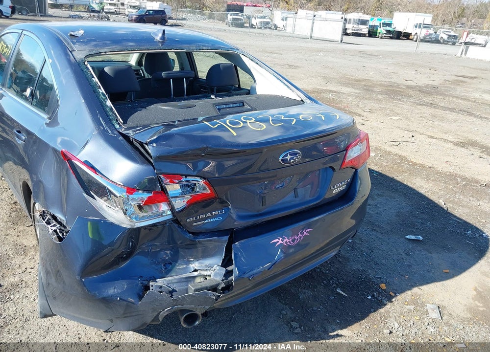 2017 SUBARU LEGACY 2.5I LIMITED VIN: 4S3BNAN64H3042498
