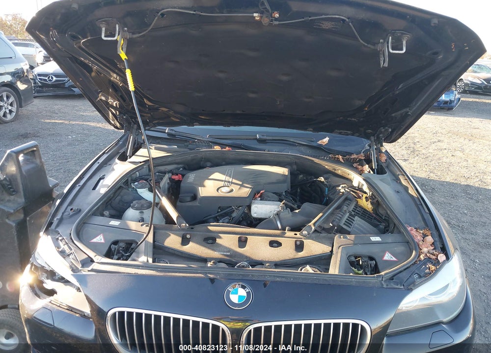 2012 BMW 528I XDRIVE VIN: WBAXH5C52CDW02372