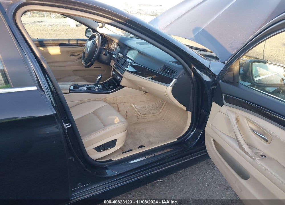 2012 BMW 528I XDRIVE VIN: WBAXH5C52CDW02372
