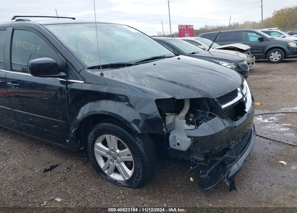2011 DODGE GRAND CARAVAN VIN: 2D4RN5DG8BR611760