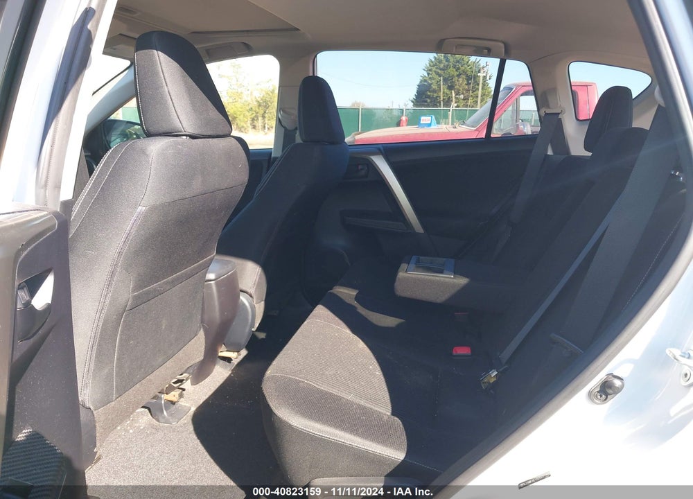 2013 TOYOTA RAV4 XLE VIN: JTMWFREV9D5011170