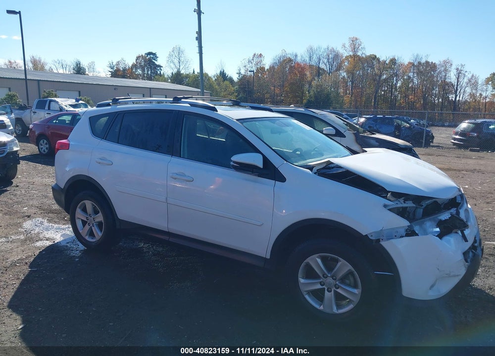 2013 TOYOTA RAV4 XLE VIN: JTMWFREV9D5011170