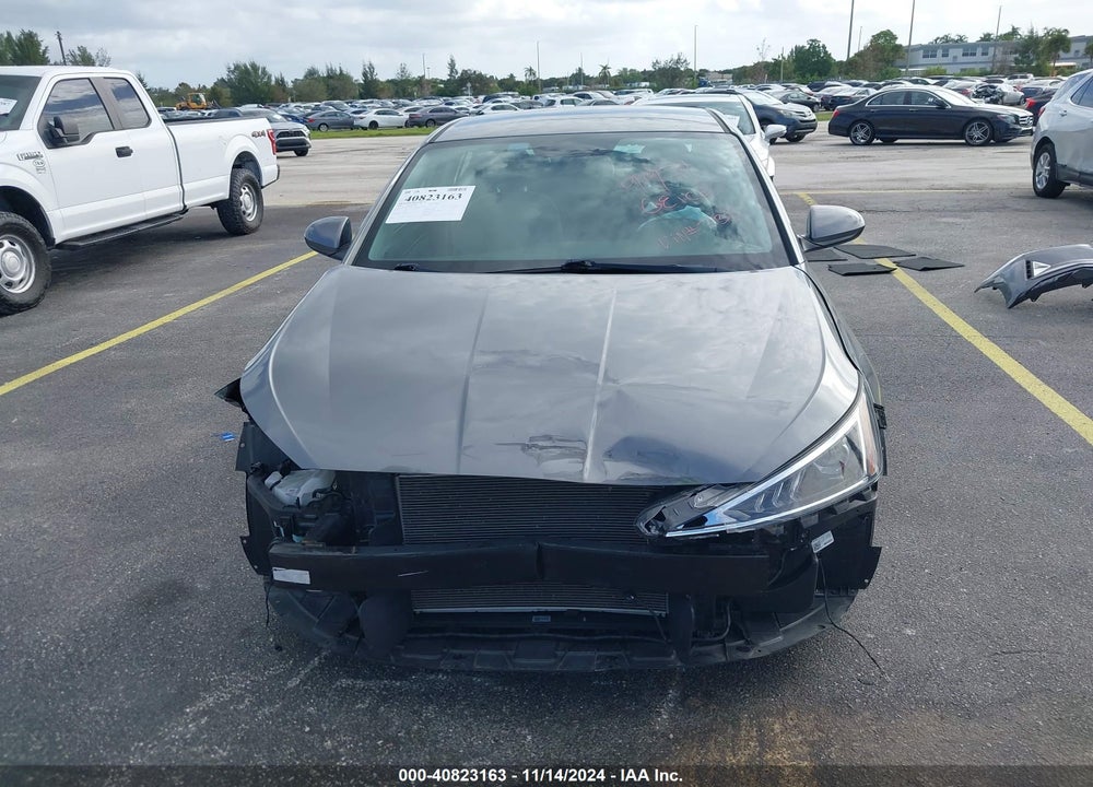 2019 HYUNDAI ELANTRA SE VIN: 5NPD74LF3KH487138