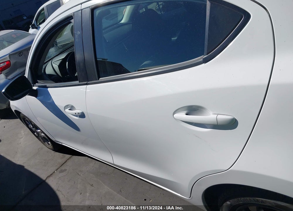 2020 TOYOTA YARIS LE VIN: 3MYDLBJV0LY705634