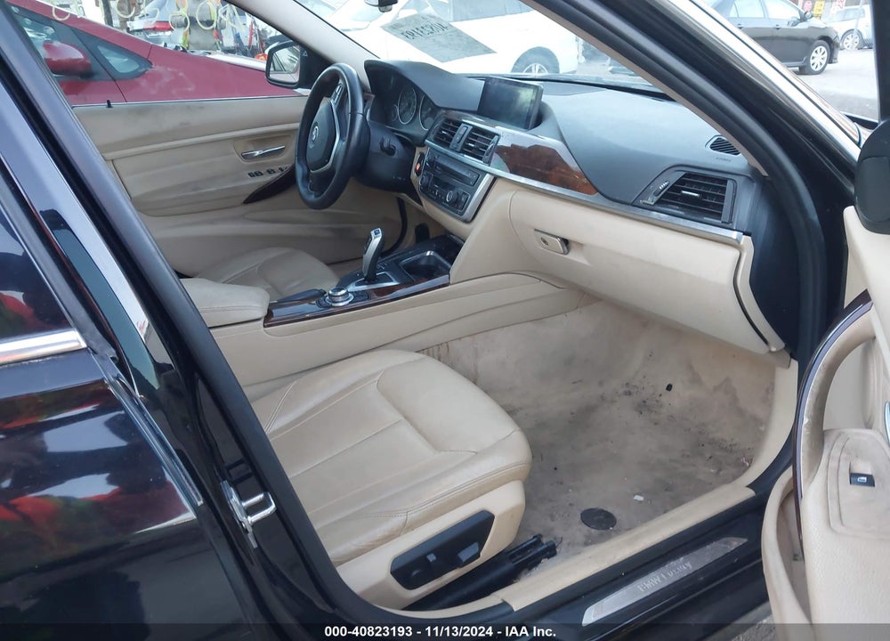 2013 BMW 3 SERIES VIN: WBA3C1C51DF439015