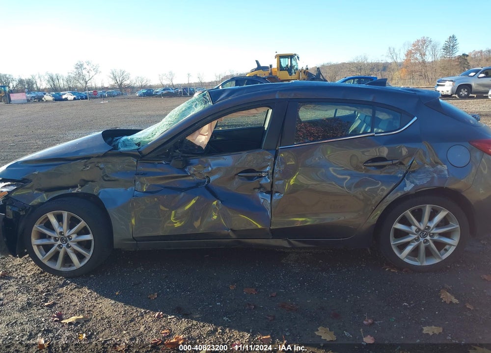 2017 MAZDA MAZDA3 VIN: 3MZBN1M31HM149642