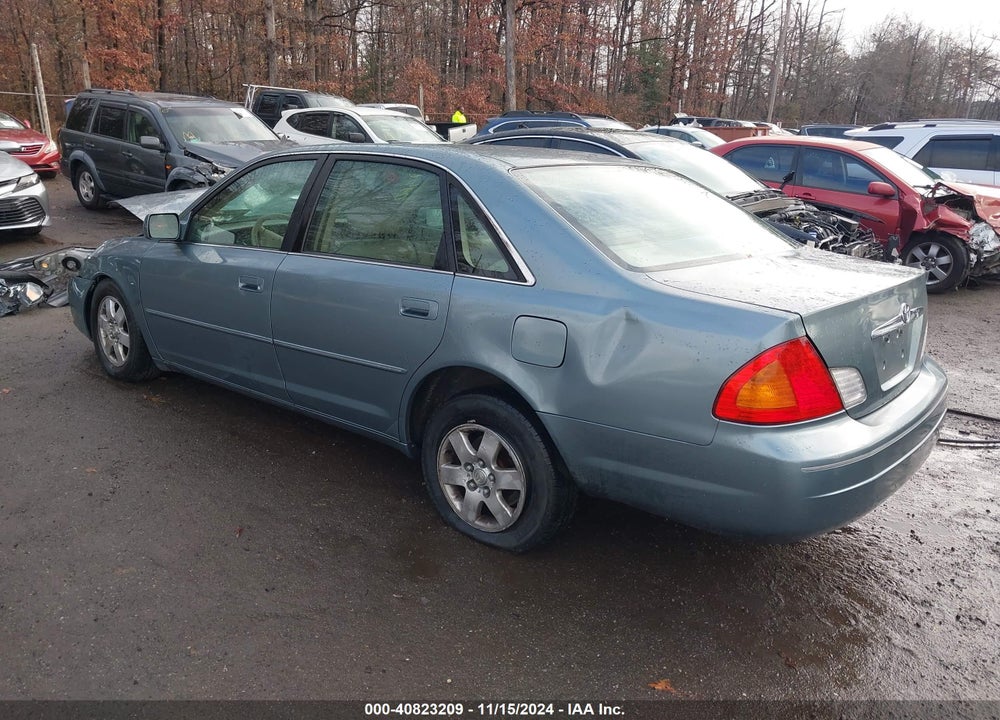2001 TOYOTA AVALON XL VIN: 4T1BF28B01U152634