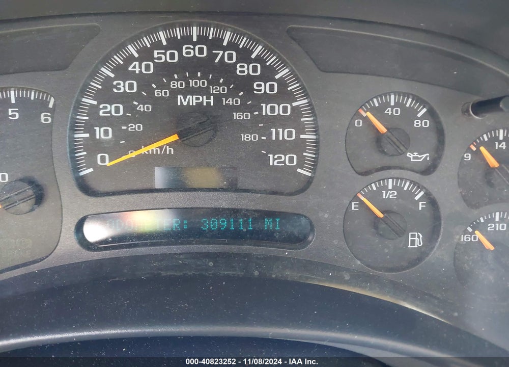 2004 CHEVROLET TAHOE LT VIN: 1GNEK13Z84J187379