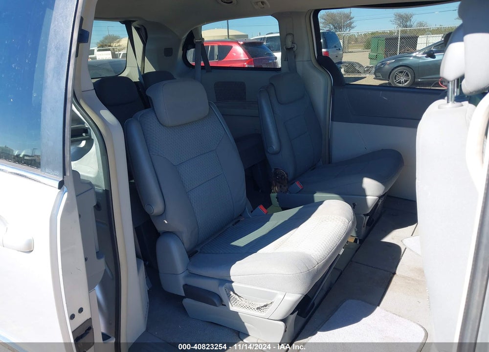 2010 CHRYSLER TOWN & COUNTRY TOURING VIN: 2A4RR5D18AR463390