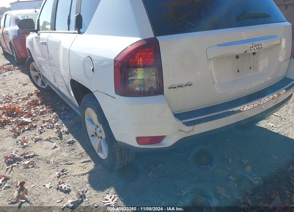 2014 JEEP COMPASS LIMITED VIN: 1C4NJDCB5ED629857