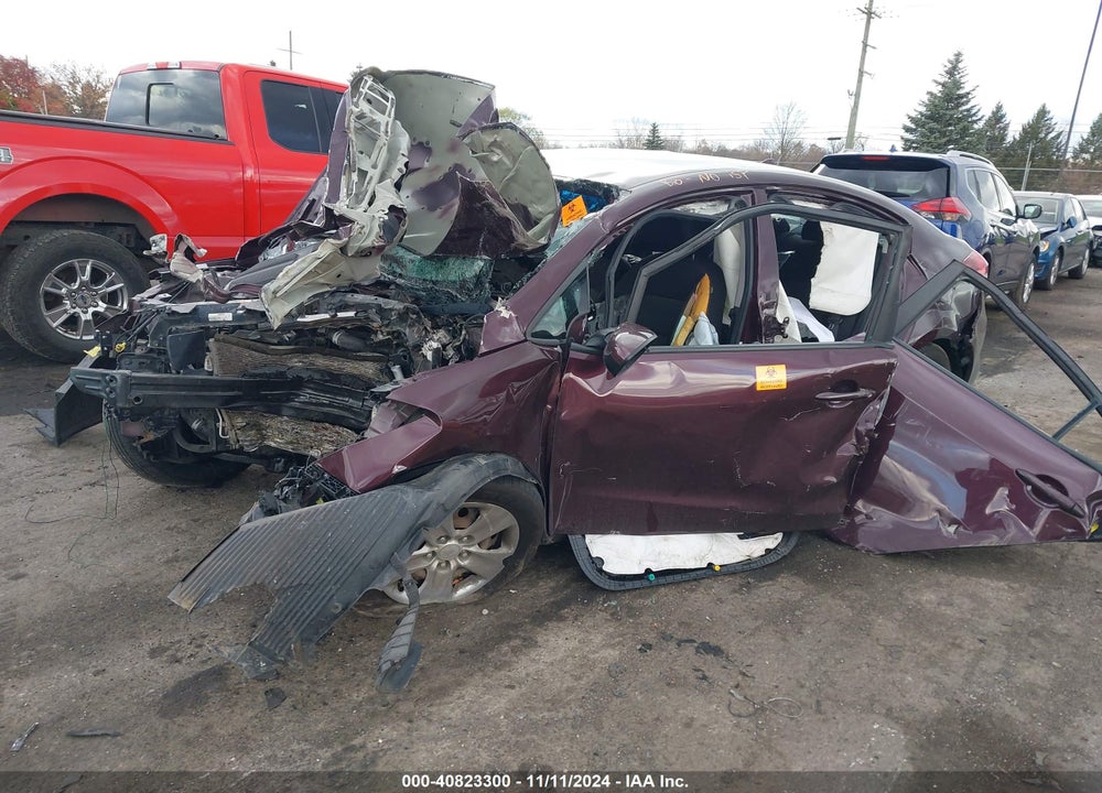 2018 KIA FORTE VIN: 3KPFK4A71JE169024
