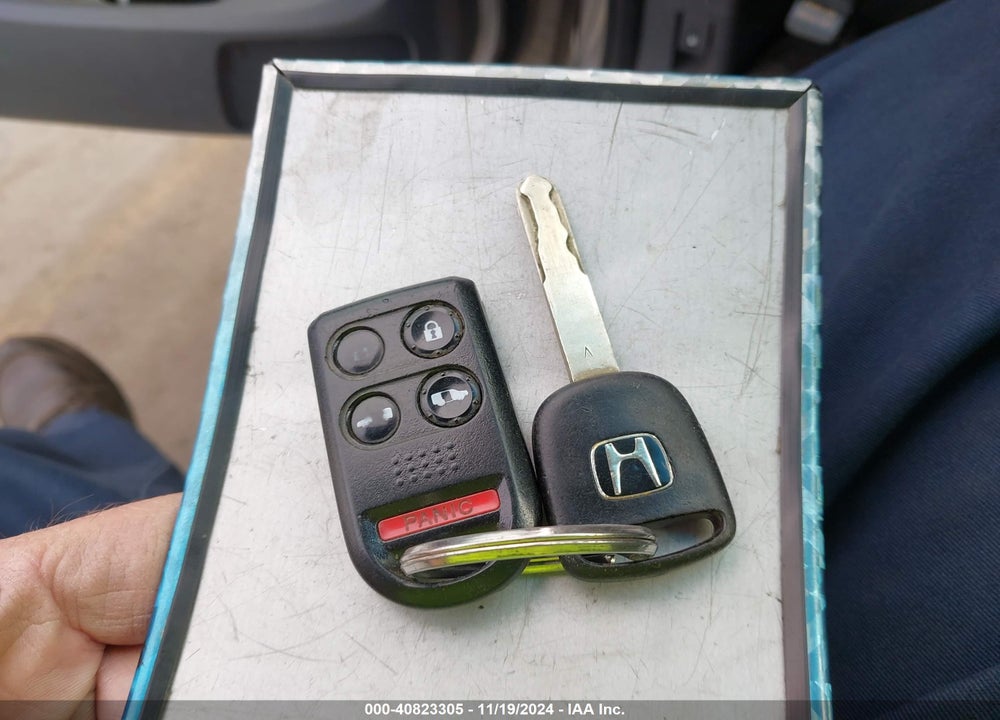 2007 HONDA ODYSSEY EX-L VIN: 5FNRL38747B068590