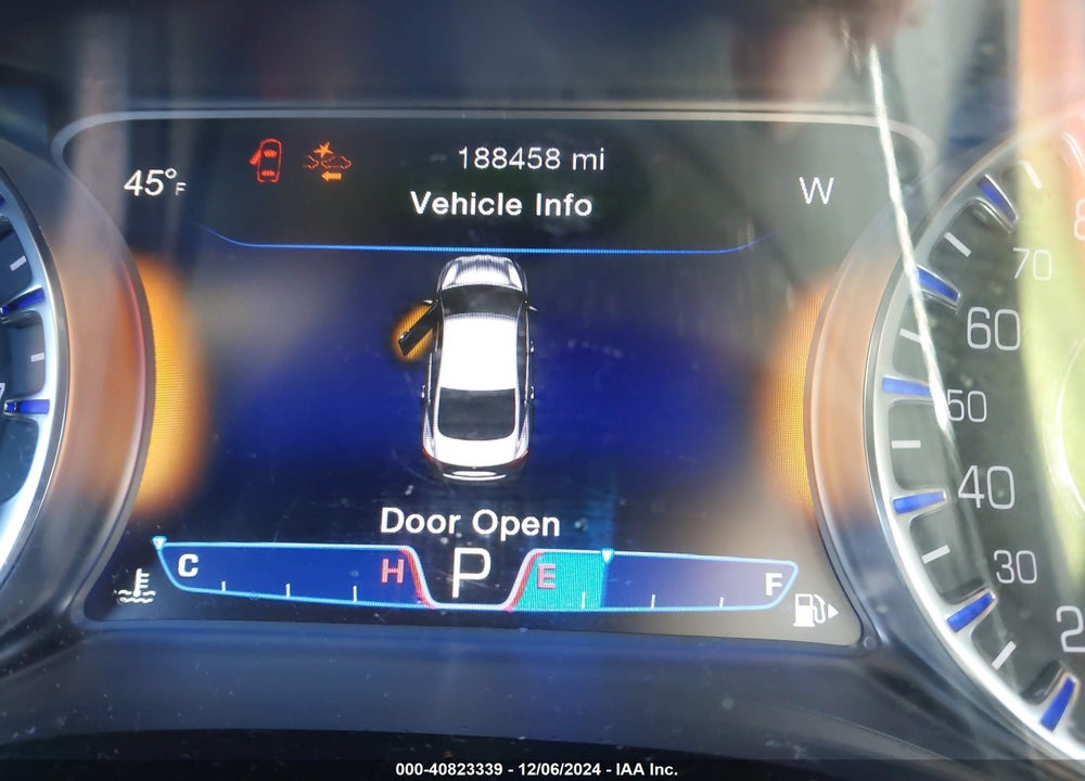 2015 CHRYSLER 200 C VIN: 1C3CCCCG7FN631942