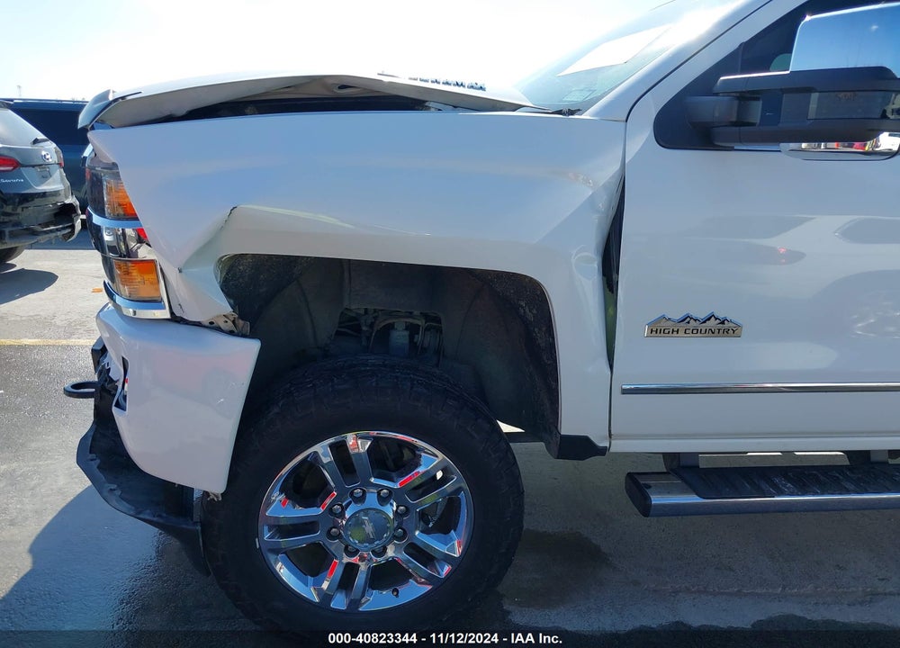 2015 CHEVROLET SILVERADO 2500HD VIN: 1GC1KXE83FF529289