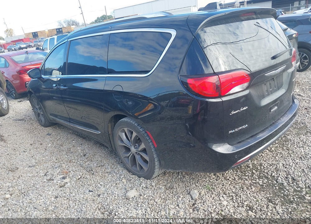 2017 CHRYSLER PACIFICA LIMITED VIN: 2C4RC1GG2HR748676