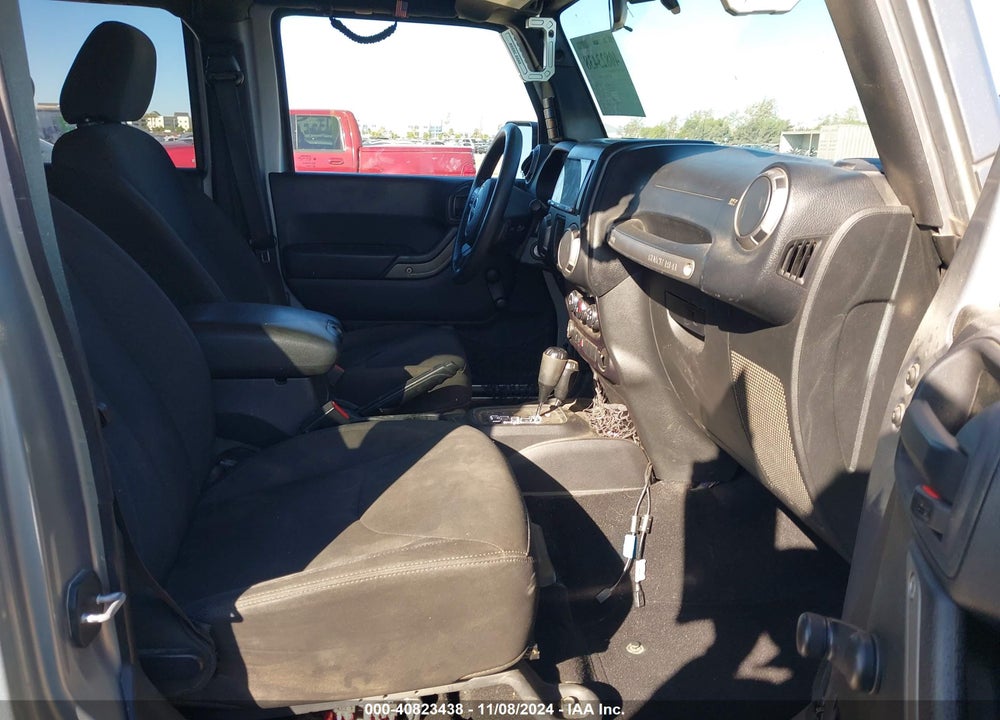 2015 JEEP WRANGLER UNLIMITED SPORT VIN: 1C4BJWDG9FL766719