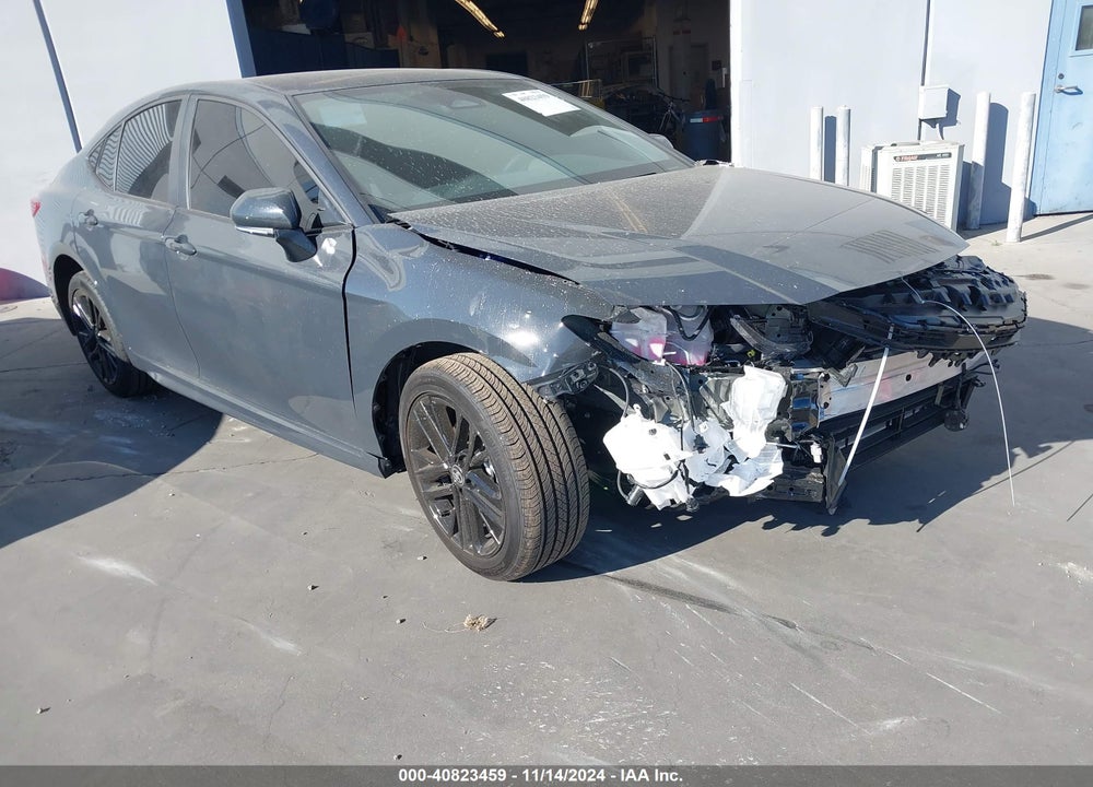 2025 TOYOTA CAMRY SE VIN: 4T1DAACK2SU040363