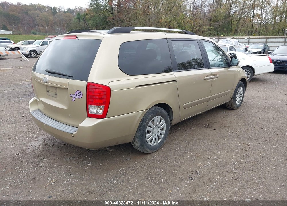 2011 KIA SEDONA LX VIN: KNDMG4C7XB6405053