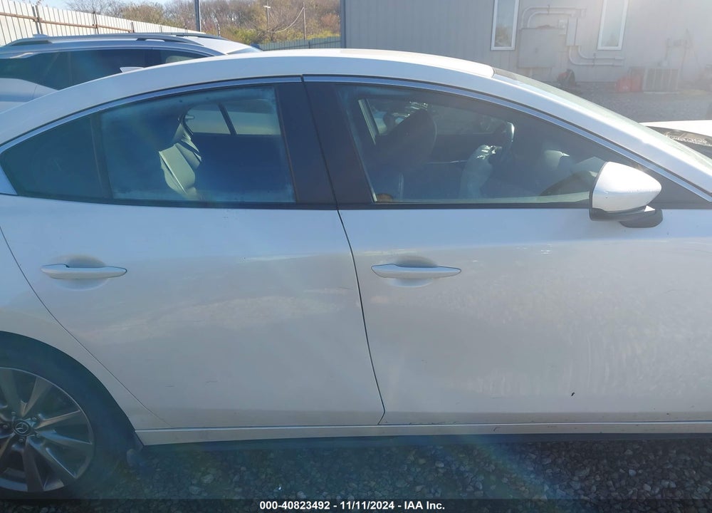 2020 MAZDA 3 PREFERRED PACKAGE VIN: JM1BPADLXL1172341