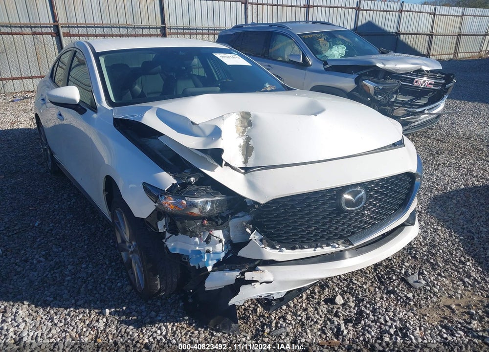 2020 MAZDA 3 PREFERRED PACKAGE VIN: JM1BPADLXL1172341