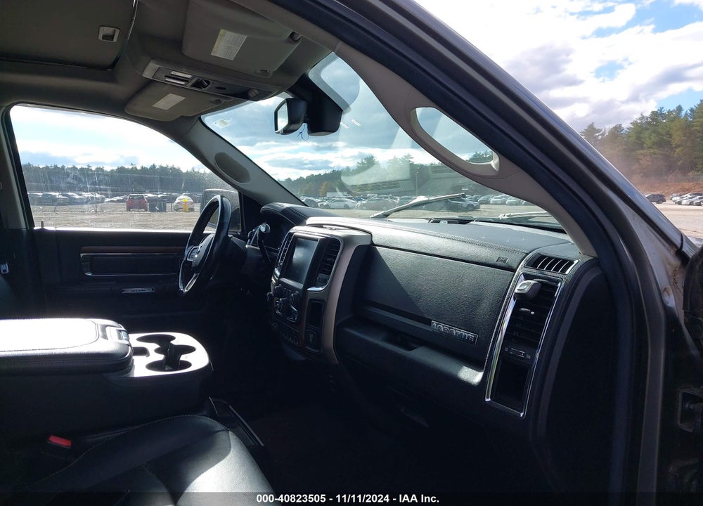 2013 RAM 1500 LAIE VIN: 1C6RR7NT7DS699282