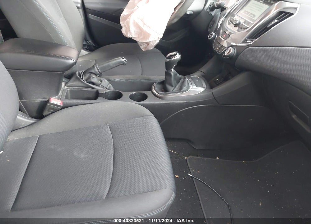 2018 CHEVROLET CRUZE LT MANUAL VIN: 3G1BD6SM1JS513812