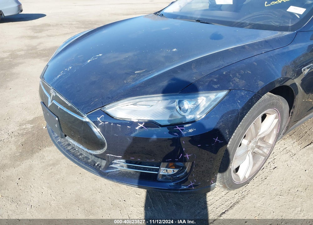 2014 TESLA MODEL S VIN: 5YJSA1H11EFP40531