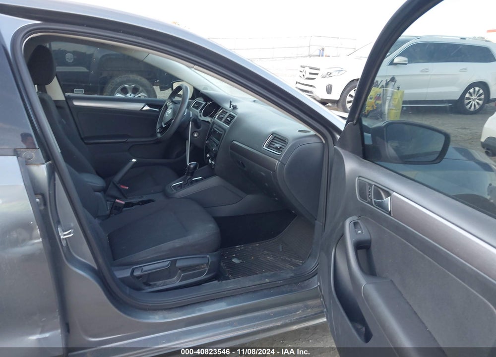 2015 VOLKSWAGEN JETTA 2.0L TDI S VIN: 3VWLA7AJ1FM323793