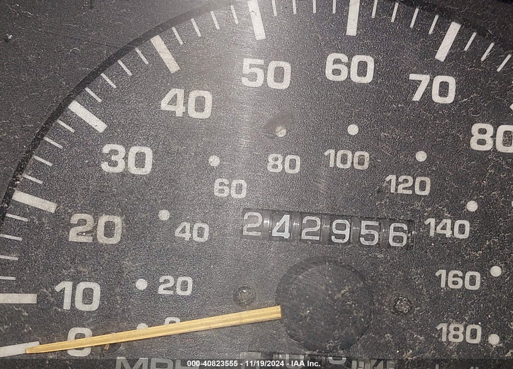1996 TOYOTA 4RUNNER LIMITED VIN: JT3HN87R7T0042858