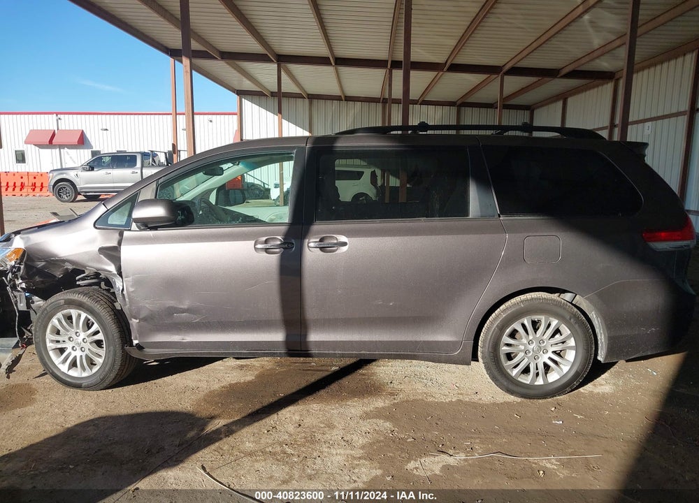 2012 TOYOTA SIENNA XLE V6 8 PASSENGER VIN: 5TDYK3DC4CS196836
