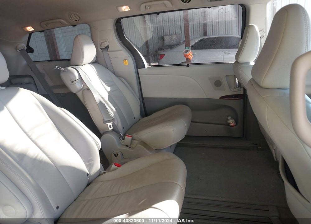2012 TOYOTA SIENNA XLE V6 8 PASSENGER VIN: 5TDYK3DC4CS196836