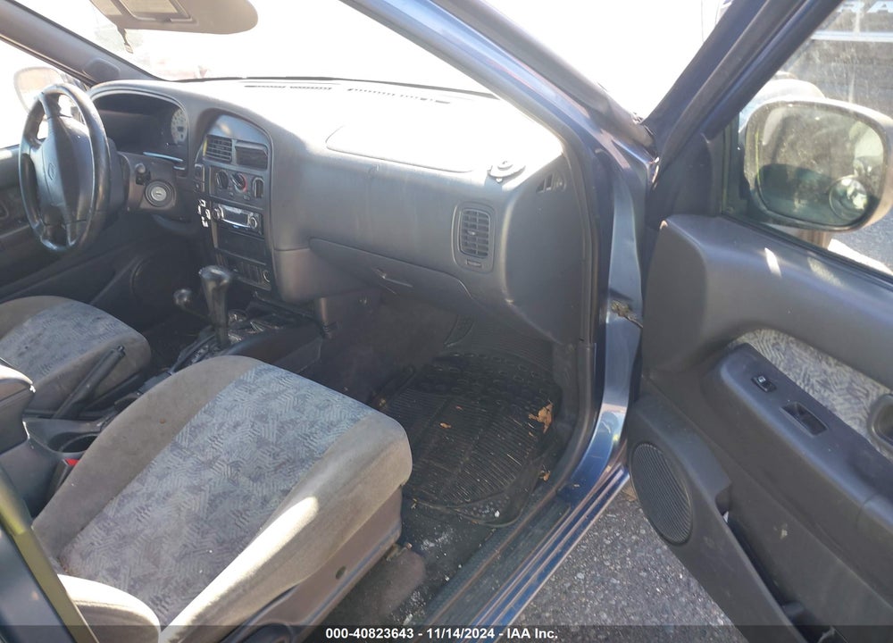 2000 NISSAN PATHFINDER LE/SE/XE VIN: JN8AR07Y4YW404468