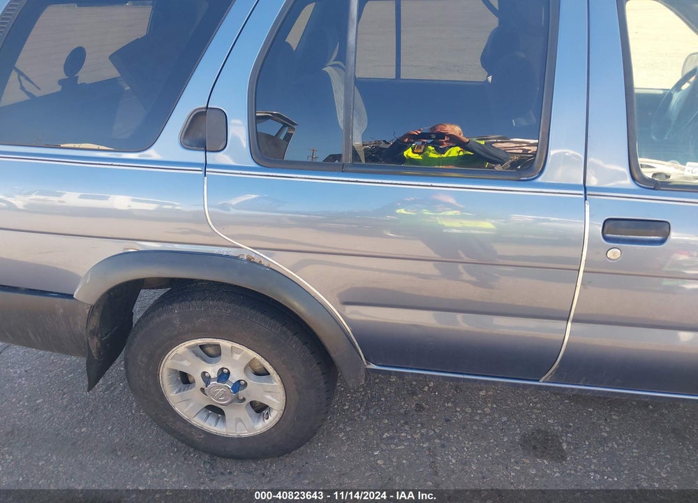 2000 NISSAN PATHFINDER LE/SE/XE VIN: JN8AR07Y4YW404468
