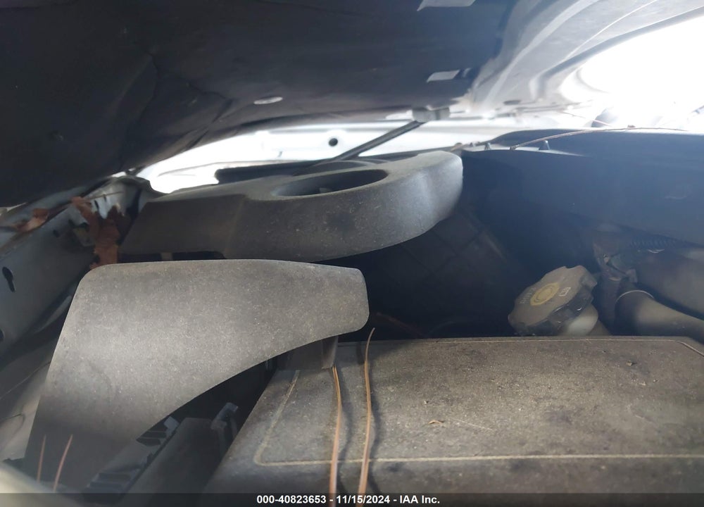2010 CHEVROLET HHR LS VIN: 3GNBAADBXAS513636