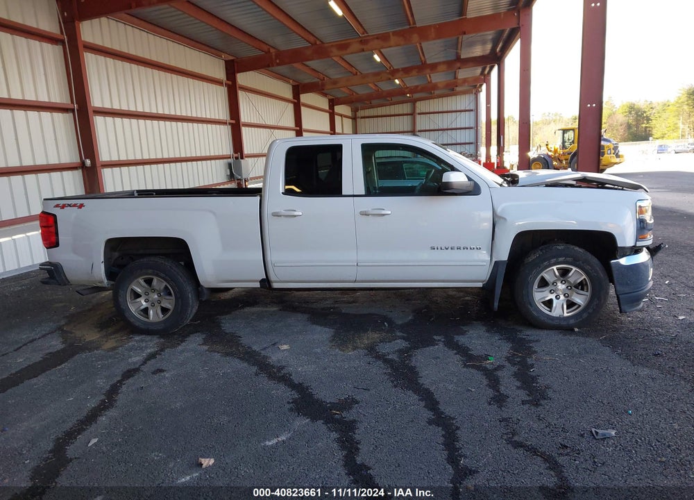 2017 CHEVROLET SILVERADO 1500 1LT VIN: 1GCVKREC8HZ117212