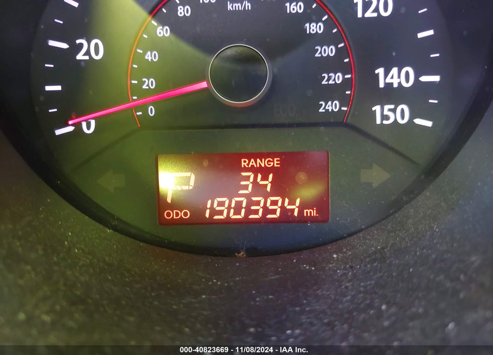 2013 KIA SORENTO LX V6 VIN: 5XYKT4A28DG349687