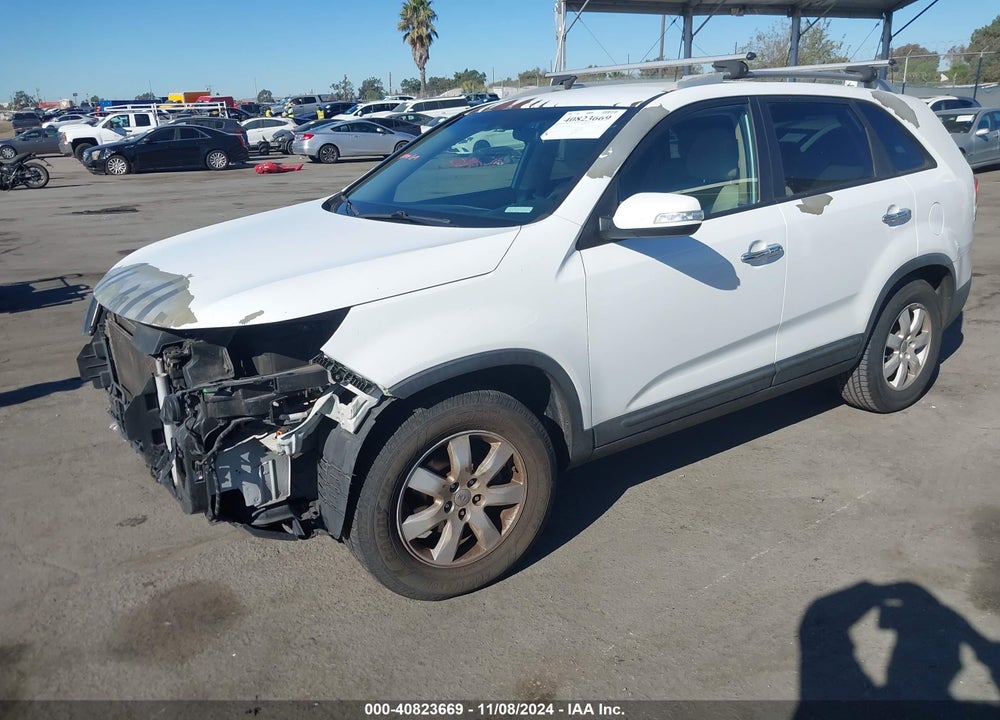 2013 KIA SORENTO LX V6 VIN: 5XYKT4A28DG349687