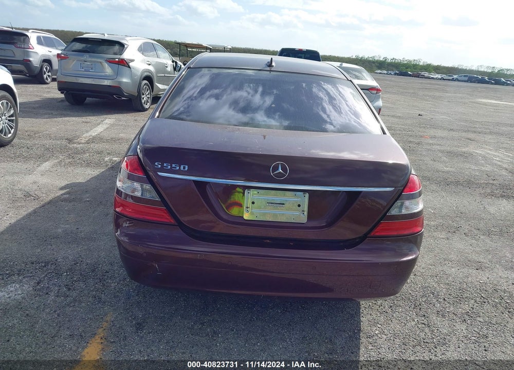 2008 MERCEDES-BENZ S 550 VIN: WDDNG71X28A209077